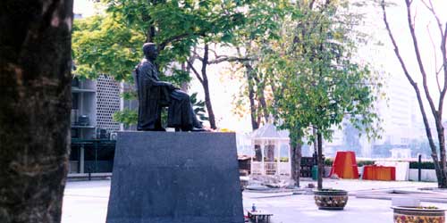 ����-��ҹ�� �������Է����� ������ʵ��